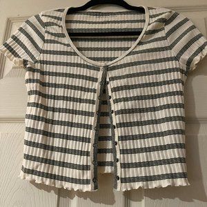 American Eagle button crop top